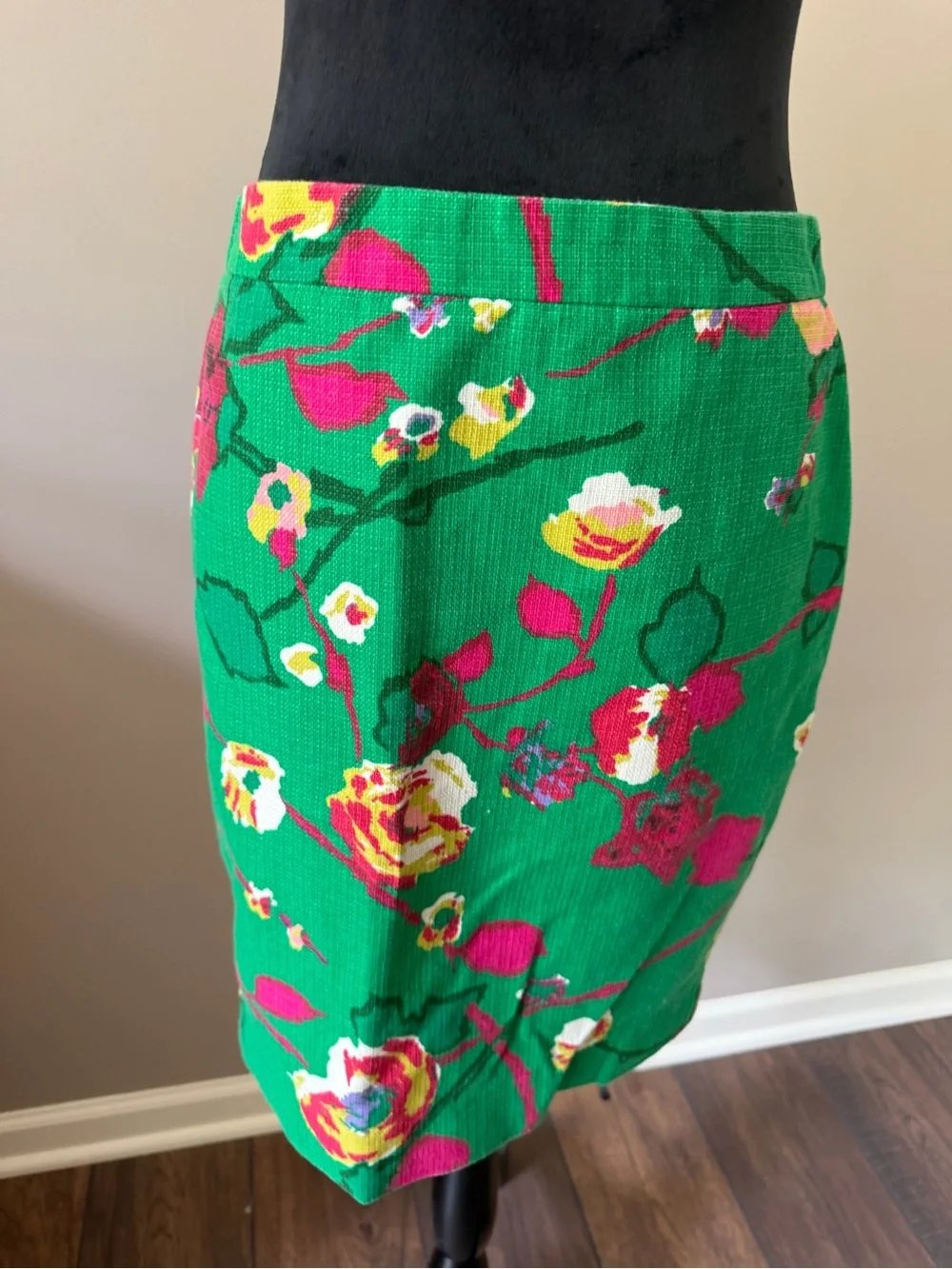 J. Crew Green Floral Pencil Zip Skirt - Vibrant Pink & Yellow Bloom Print Size 6